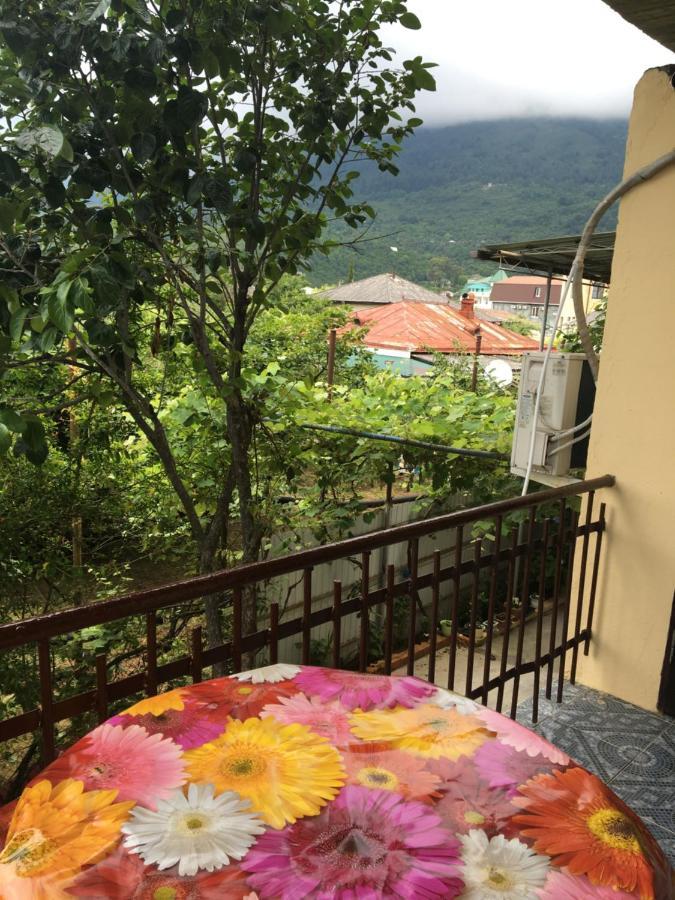 Orhidea Guest House Gagra Buitenkant foto