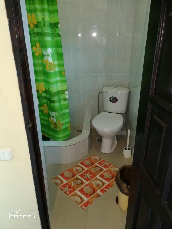 Orhidea Guest House Gagra Buitenkant foto
