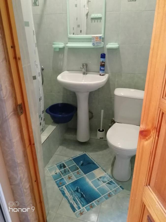 Orhidea Guest House Gagra Buitenkant foto