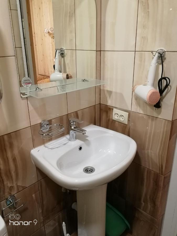 Orhidea Guest House Gagra Buitenkant foto
