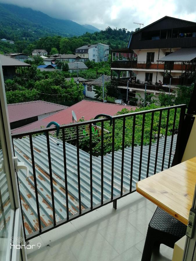 Orhidea Guest House Gagra Buitenkant foto